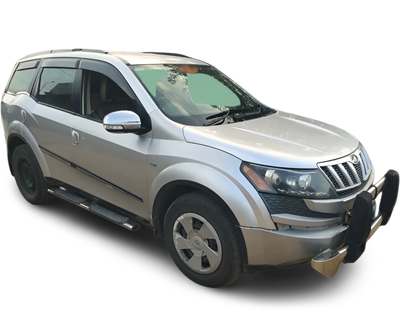 Mahindra XUV500-img